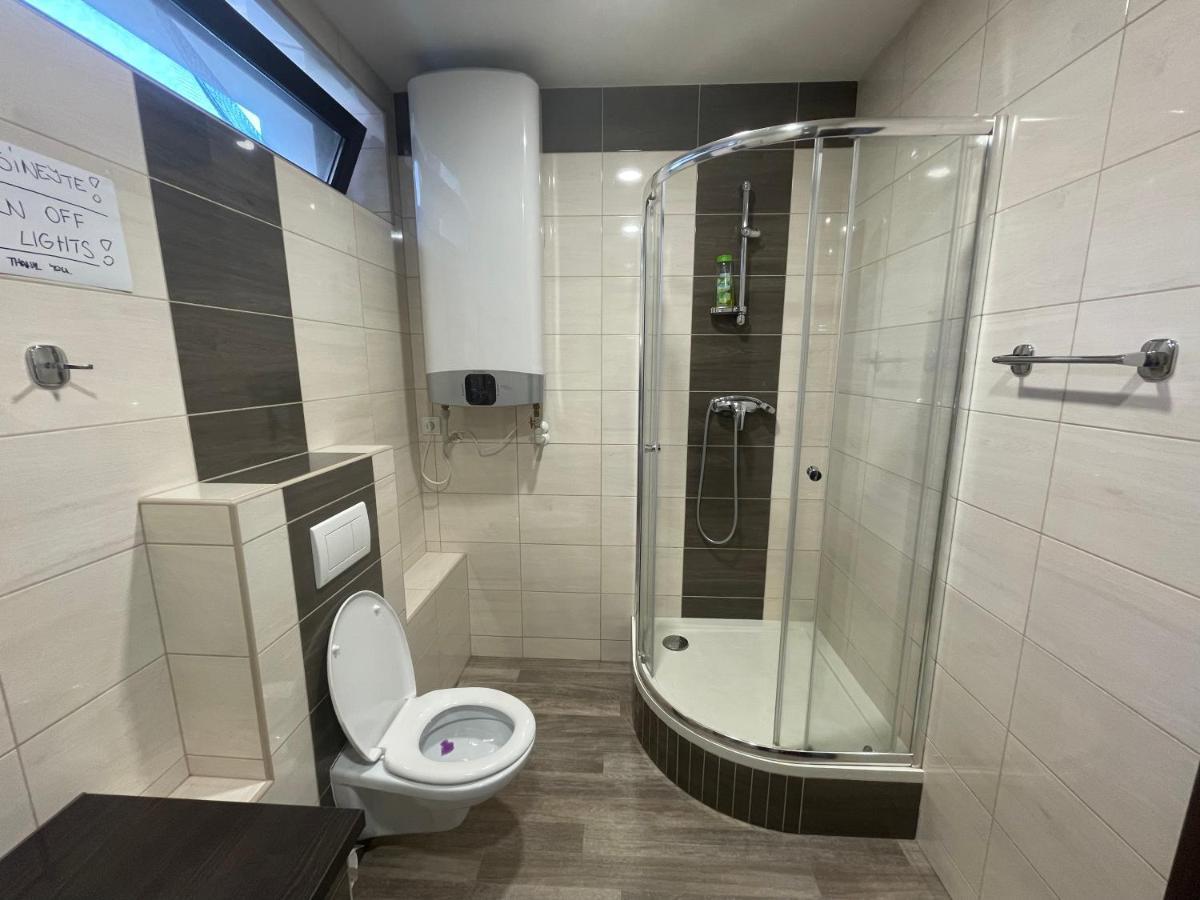 Apartman Atelier Kadan Exterior photo