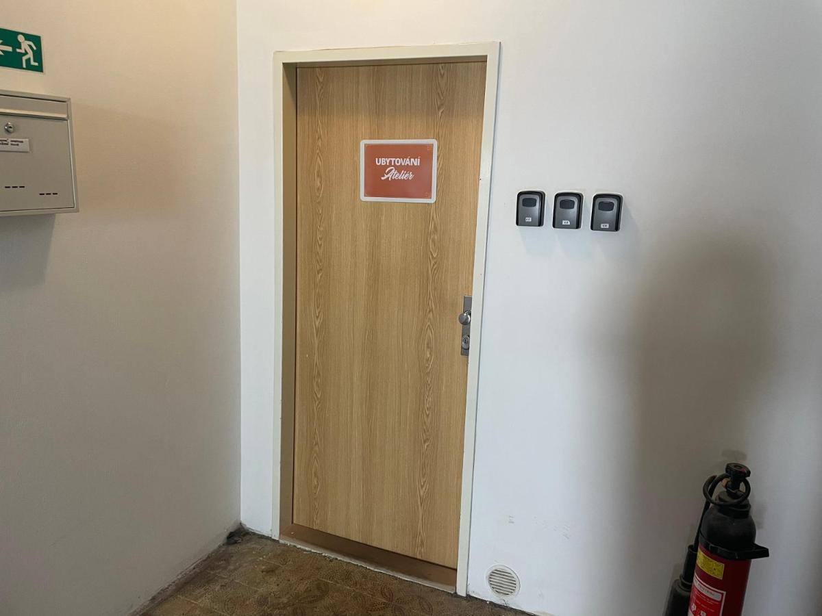 Apartman Atelier Kadan Exterior photo